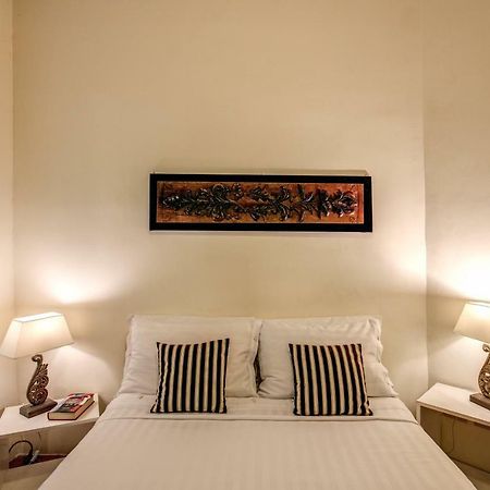 Colosseum Forum Apartment Roma Esterno foto